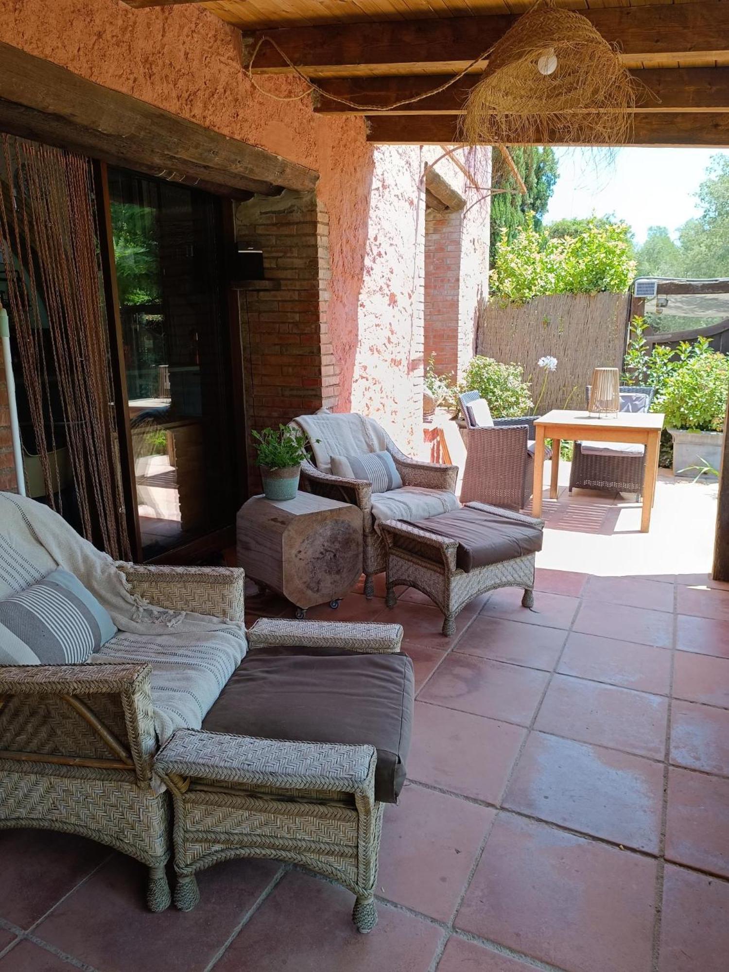 Mas Del Llop Blanc - Dog Friendly Hostal Rural - B&B Sobrestany Exterior photo